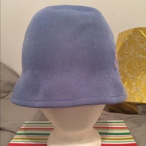 Brand New Reversal Women’s Kangol Hat
